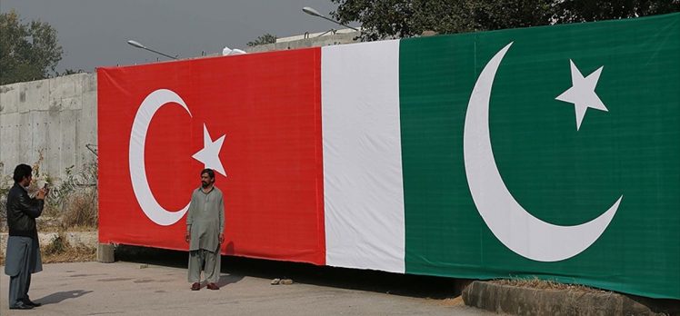 Uzak coğrafyalarda kardeş iki ülke: Türkiye-Pakistan