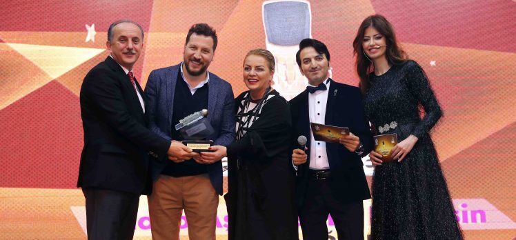 Engelsiz Mikrofon Radyo Ödülleri Görkemli Bir Törenle Sahiplerini Buldu