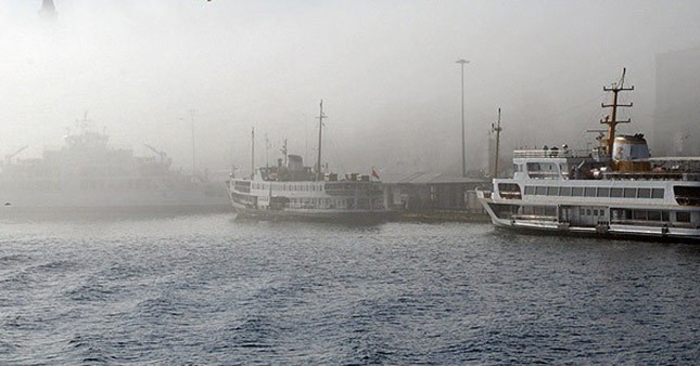 İstanbul’da sis nedeniyle deniz ulaşımı aksadı