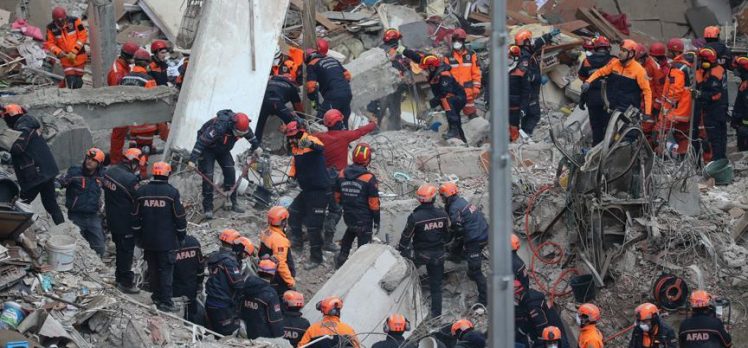 Kartal’da çöken binada 17 kişi hayatını kaybetti