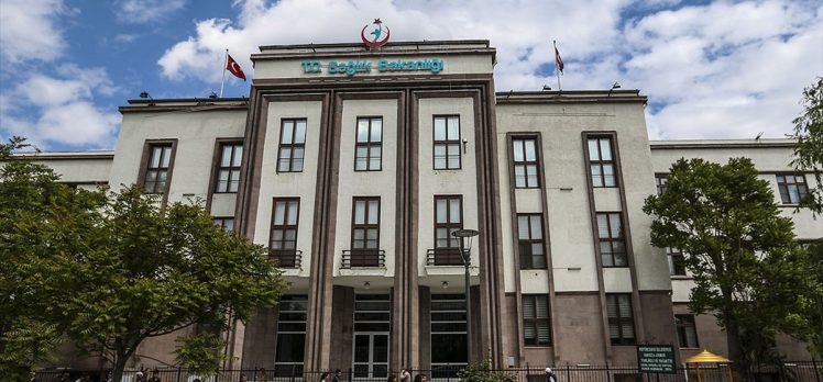 Sağlık Bakanlığı İzmir’deki doktora şiddet olayına müdahil oldu