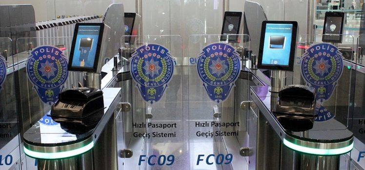İstanbul Havalimanı’nda ‘Hızlı Pasaport Geçiş Sistemi’ başladı