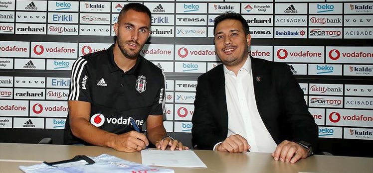 Victor Ruiz Beşiktaş’a 3 yıllık imza attı
