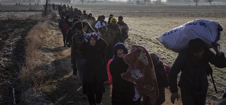 İletişim Başkanı Altun: Türkiye’den ayrılan mülteci sayısı 80 bin 888 oldu