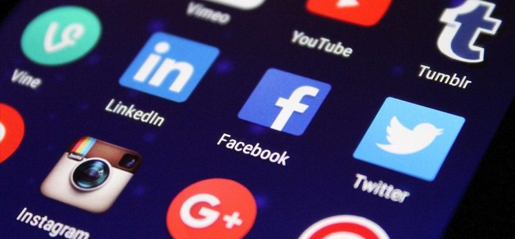 Türkiye’de sosyal medya kullanım süresi, TV izleme süresini geçti