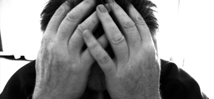 Stres ve baskı ‘gerilim tipi baş ağrısı’na neden oluyor