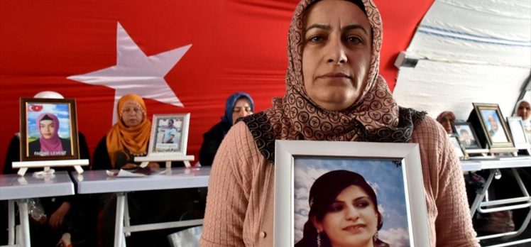 Diyarbakır annesi Nazlı Sancar: Çocuklarımızı onlar için büyütmedik