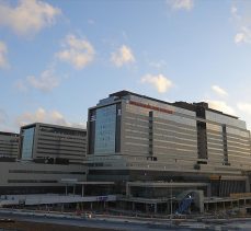 Başakşehir İkitelli Şehir Hastanesi’nin ilk etabı hizmete açıldı