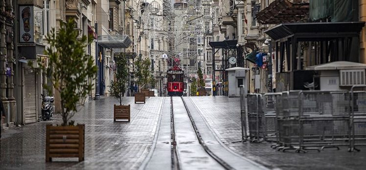 Türkiye’de alışveriş ve eğlence alanlarında topluluk hareketliliği yüzde 75 azaldı
