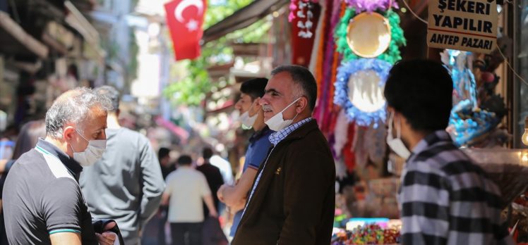 İstanbul’da çarşı-pazar hareketliliği yaşanıyor
