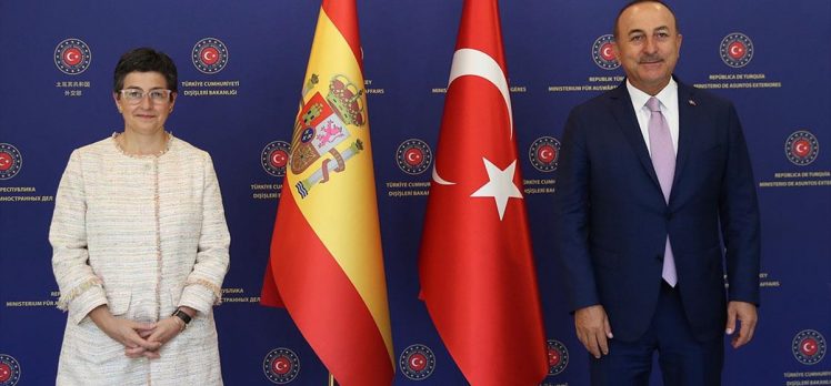 Bakan Çavuşoğlu: İspanya gibi diğer ülkeler de Ayasofya’nın Türkiye’nin egemenlik meselesi olduğunu kabul ettiler