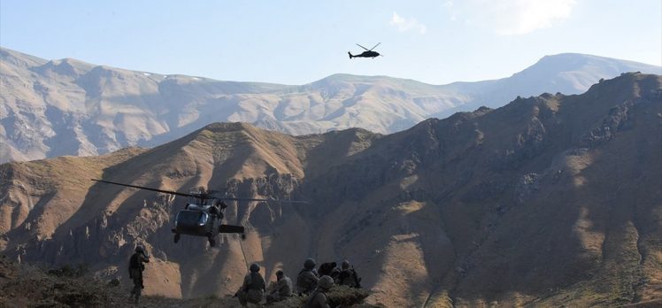 Hakkari’de terör örgütü PKK/KCK’ya ağır darbe