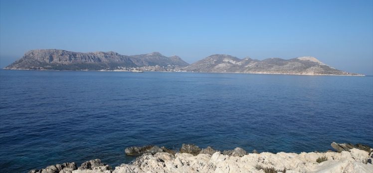 Uzmanlara göre Yunanistan’ın adaları silahlandırmasının hiçbir hukuki gerekçesi yok