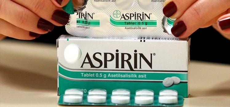 Kovid-19 tedavisinde ‘Hekime başvurmadan aspirin kullanmayın’ uyarısı
