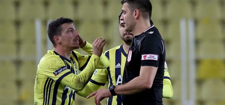 PFDK’den Fenerbahçeli futbolcu Mert Hakan Yandaş’a 1 maç ceza