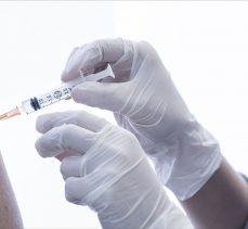Dünya genelinde 2 milyar 260 milyon dozdan fazla Kovid-19 aşısı yapıldı