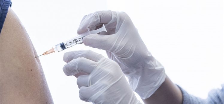 Dünya genelinde 2 milyar 260 milyon dozdan fazla Kovid-19 aşısı yapıldı