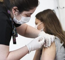 SGK’ye kayıtlı tüm çalışanlar için Kovid-19 aşı randevuları bugün açılıyor
