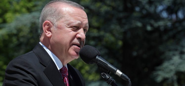 Cumhurbaşkanı Erdoğan: Rize’de yaraların sarılması için tüm imkanlarımızla vatandaşların yanındayız