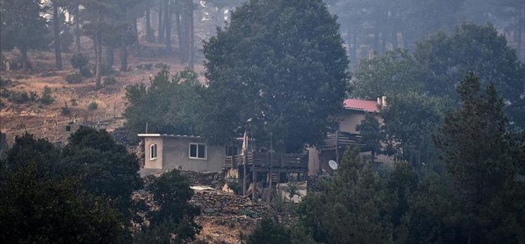 Mersin’deki orman yangınları kontrol altına alındı, 4 kişi gözaltında