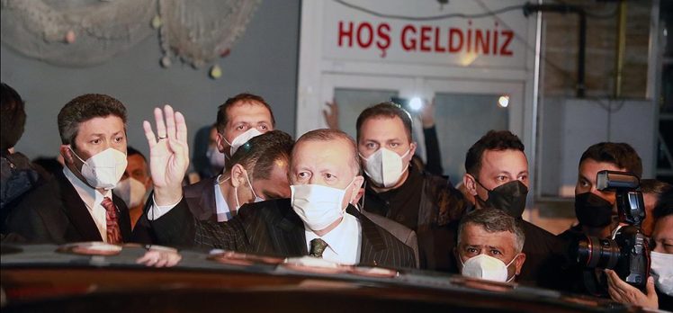 Cumhurbaşkanı Erdoğan memleketi Rize’nin Güneysu ilçesine geldi