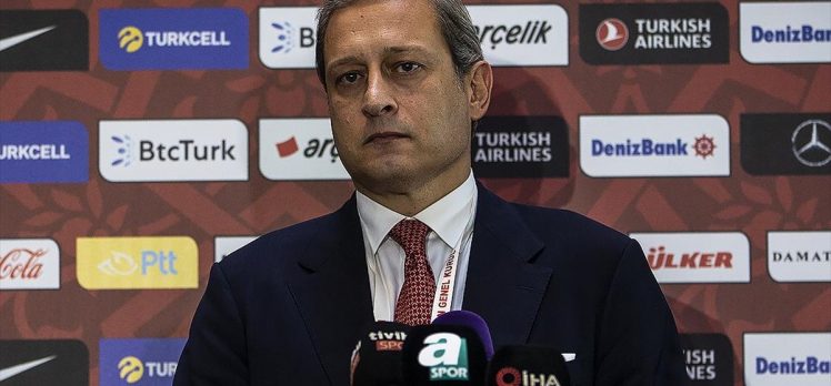 Galatasaray Başkanı Elmas: Milli takıma Fatih Terim’in istenmesi durumunda böyle bir şeye asla izin vermeyiz