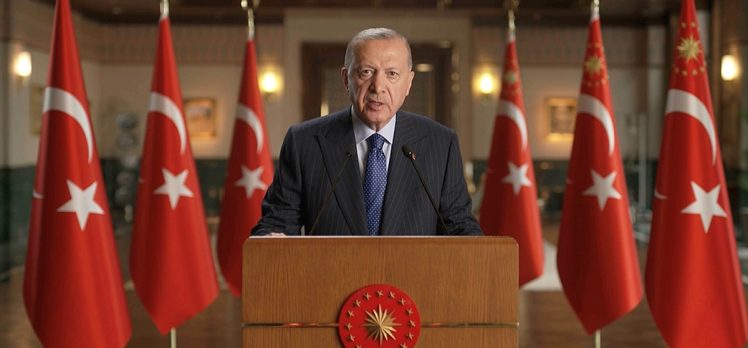 Erdoğan: Dezavantajlı kitlelerin kişisel koruma araçlarına erişiminin desteklenmesi ahlaki açıdan zaruridir