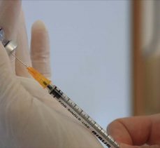 Koronavirüs Bilim Kurulu Üyesi Şener’den üçüncü doz uyarısı