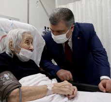 Sağlık Bakanı Koca İstanbul’daki hastaneleri ziyaret etti