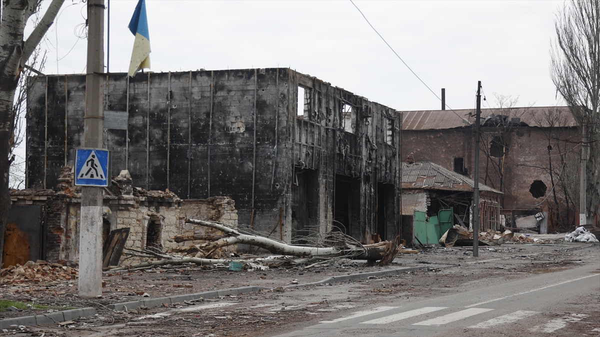 Ukrayna: Rusya’nın Azovstal’a saldırıları bugün de devam etti