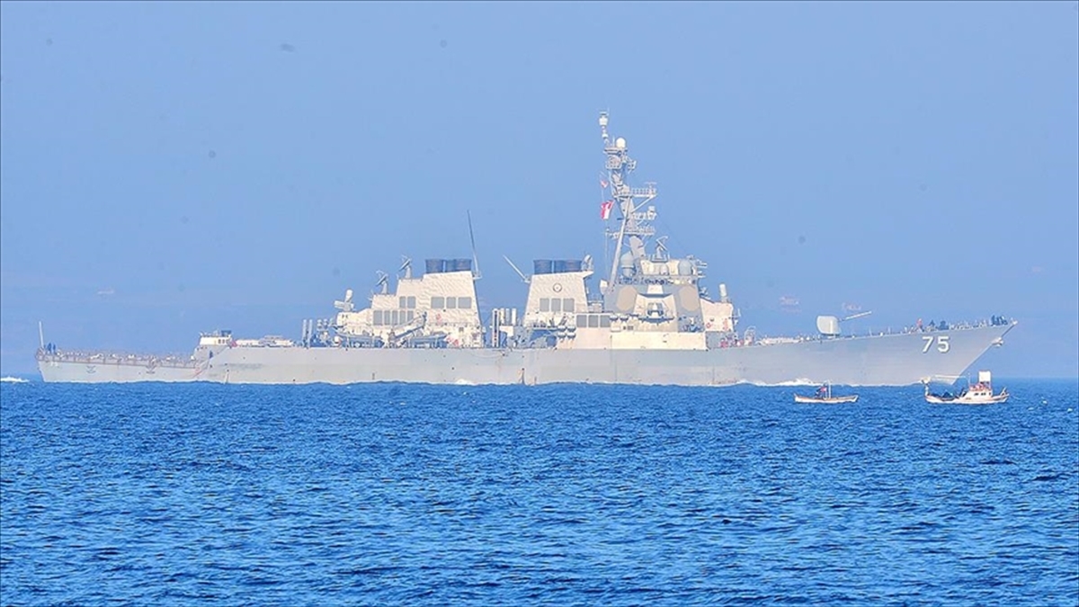 ABD, savaş gemileri ve uçaklarını Tayvan Boğazı’ndan geçireceğini bildirdi
