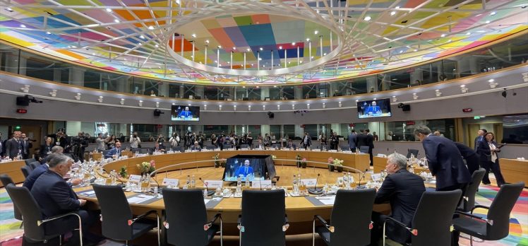 Türkiye’ye Avrupa Siyasi Topluluğu liderler toplantısı daveti