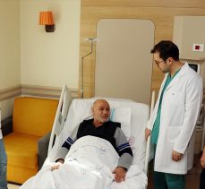 Erzurum’da 12 yıllık prostat hastası, ağzından alınan doku yama yapılarak tedavi oldu
