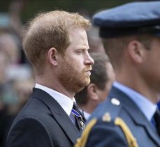 Prens Harry, İngiltere Kralı Charles’ın taç giyme törenine katılacak