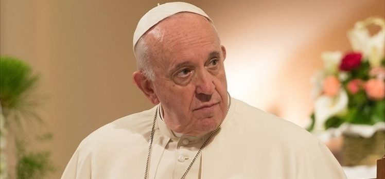 Karnından ameliyat olan Papa Franciscus yarın taburcu edilecek