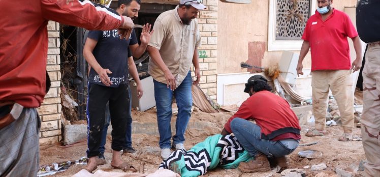 Katar, Libya’da sahra hastanesi kuracak