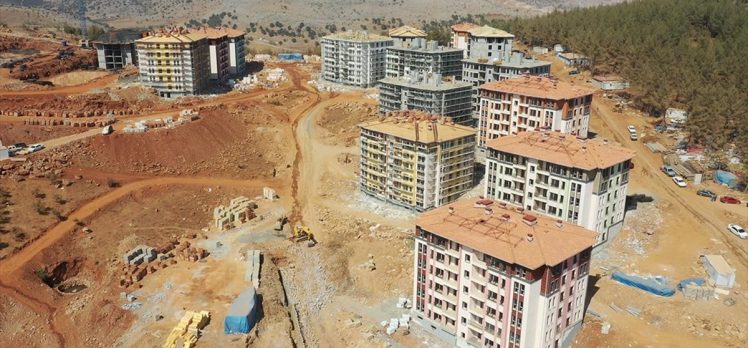 Türkoğlu’ndaki 7 bin 327 depremzedenin hak sahipliği başvurusu onaylandı