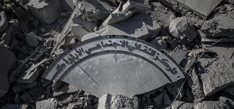 Gazze’de İsrail’in yerle bir ettiği Ortodoks Kültür Merkezi’nin yıkıntıları görüntülendi