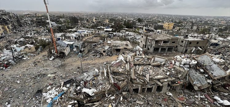 İsrail ordusu Gazze Şeridi’ndeki “insanı aranın” uzatıldığını duyurdu
