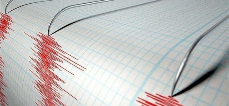 Hindistan’da 5,7 büyüklüğünde deprem