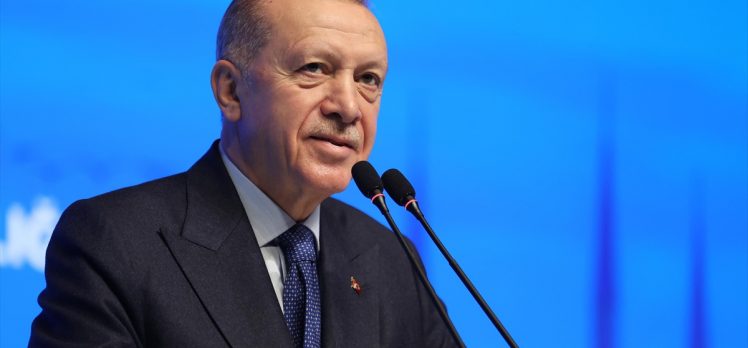 Cumhurbaşkanı Erdoğan: Yeni asgari ücret ülkemize ve milletimize hayırlı olsun