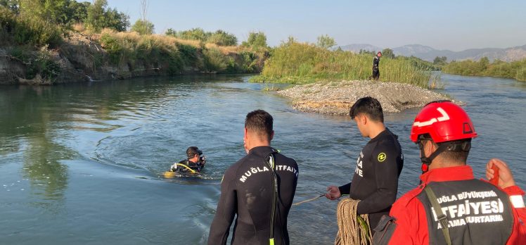 Büyükşehir Belediyesi Su Altı Arama Kurtarma Ekibi Görev Başında