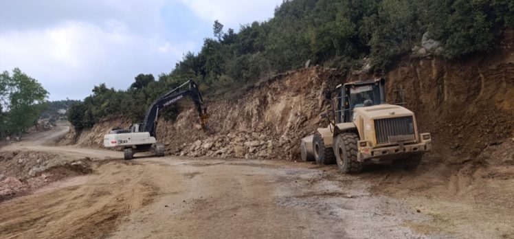 Büyükşehir, Andırın’da Mahalle ve Grup Yollarının Ulaşımını İyileştiriyor