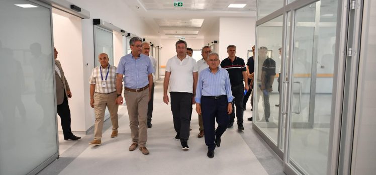 Doktor Başkan Talimat Verdi, Büyükşehir, ERÜ Acil Servis Binası ve Polikliniklerini Yeniledi