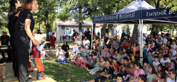 Çocukların Tiyatro Sevgisi Eskişehir’de Sanatın Gücünü Gösteriyor