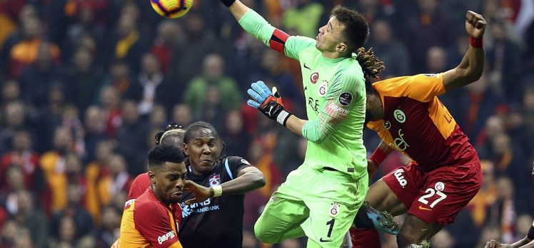 Galatasaray’ın savunması ikinci yarıda daha iyi