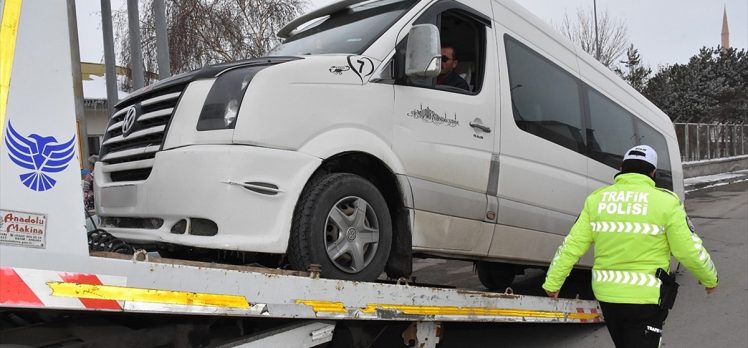 Türkiye genelinde 329 okul servis aracı trafikten men edildi