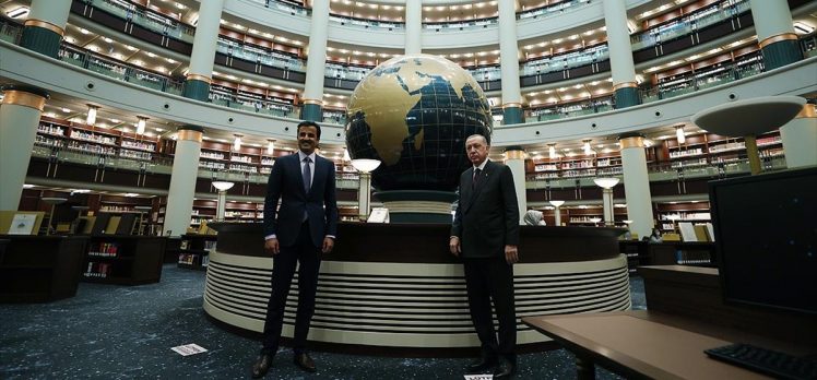 Cumhurbaşkanı Erdoğan, Katar Emiri Al Sani ile Millet Kütüphanesi’ni gezdi