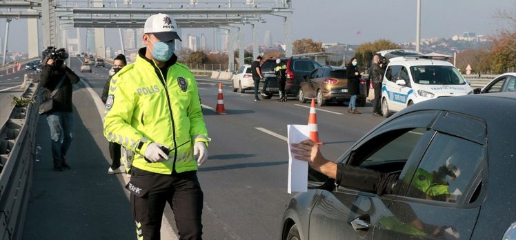 Sokağa çıkma kısıtlamasına uymayan 37 bin 614 kişi hakkında adli ya da idari işlem yapıldı