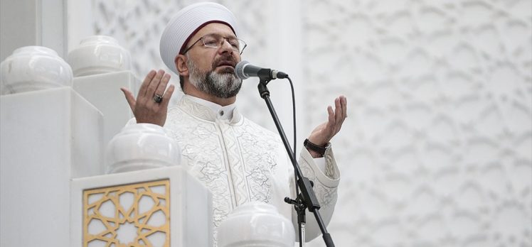 Diyanet İşleri Başkanı Ali Erbaş yarın dua programına katılacak